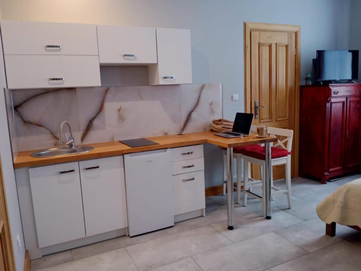 Sunny Bear Bed & Breakfast เยเลเนียกูรา ภายนอก รูปภาพ