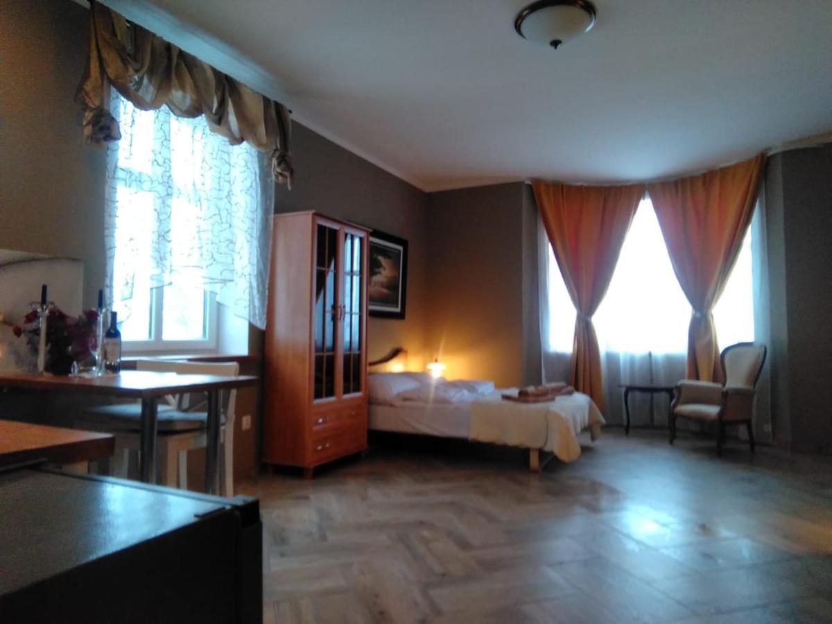 Sunny Bear Bed & Breakfast เยเลเนียกูรา ภายนอก รูปภาพ