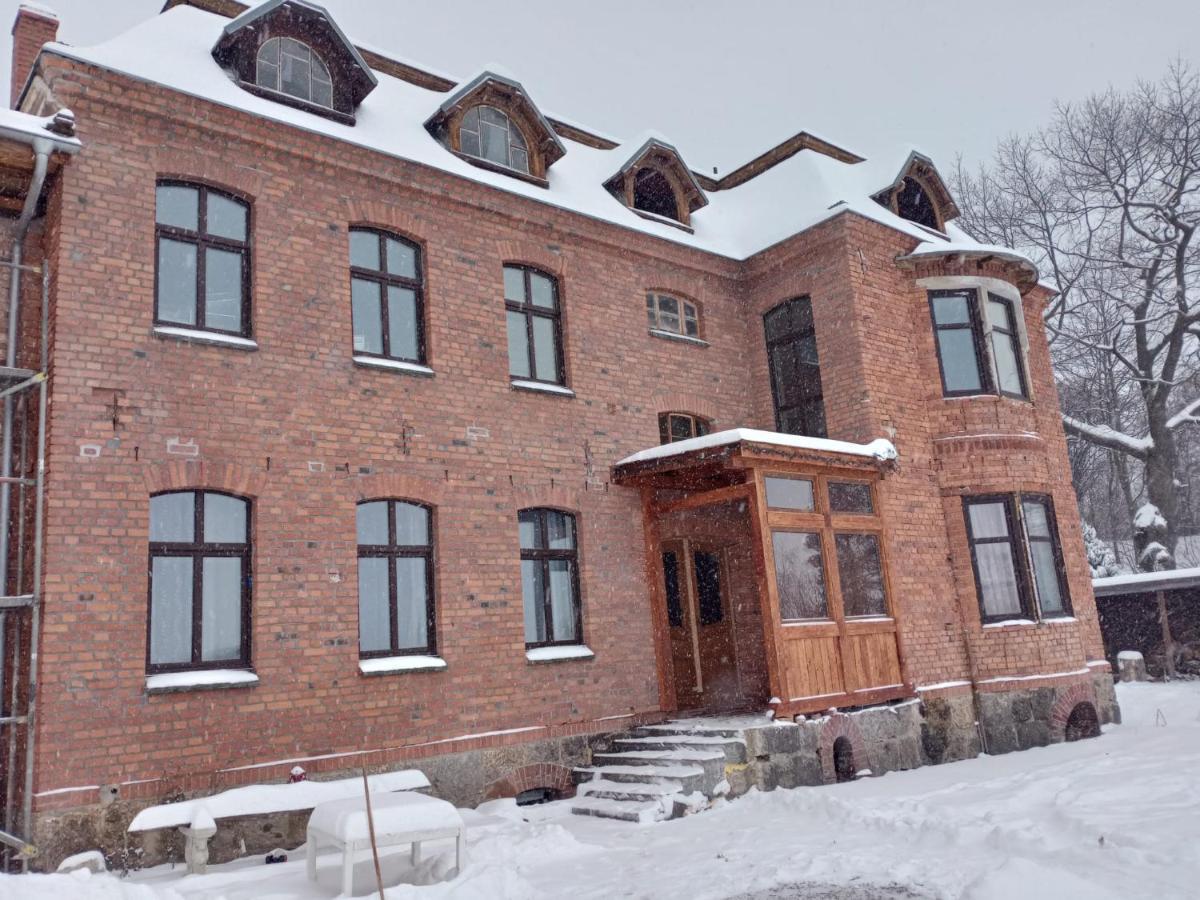 Sunny Bear Bed & Breakfast เยเลเนียกูรา ภายนอก รูปภาพ
